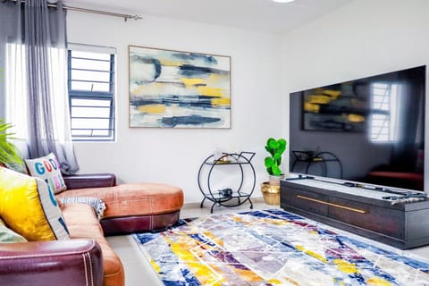 Communal lounge/ TV room, TV and multimedia, Living room, Seating area, Evening entertainment