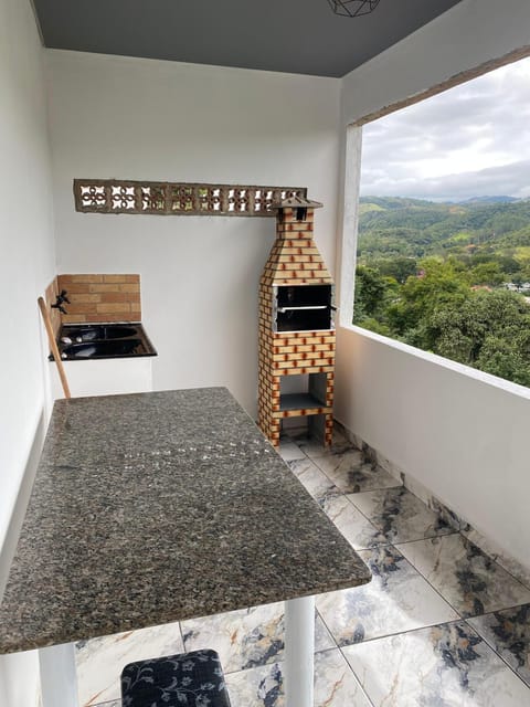 Morada iluminada House in Miguel Pereira