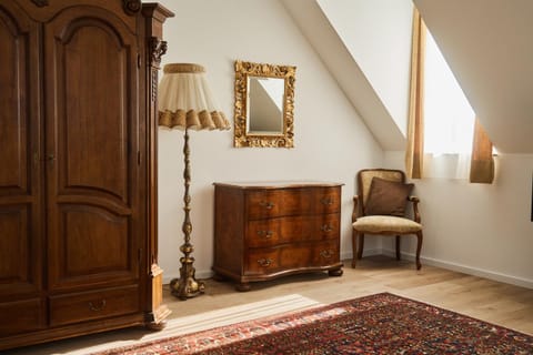 Decorative detail