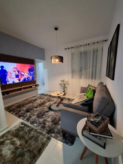 Quarto Mobiliado em lindo ap compartilhado Vacation rental in Duque de Caxias