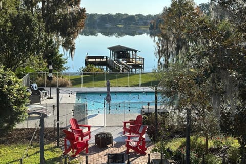 Otis Sunrise Villa House in Winter Haven