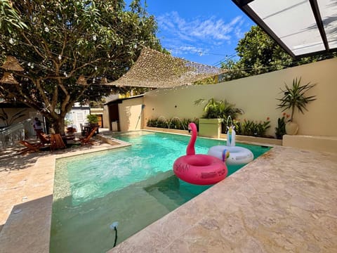 Patio, Day, Natural landscape, Hot Tub, Pool view, Swimming pool, Swimming pool, sunbed