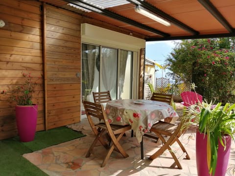 Patio, Facade/entrance, Balcony/Terrace, Balcony/Terrace, Dining area