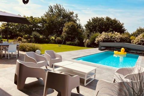 Garden, Balcony/Terrace, Swimming pool