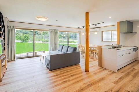 Kitchen or kitchenette, Living room, Dining area