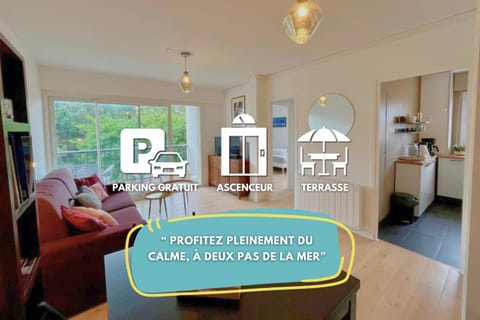 Property building, Balcony/Terrace, Living room