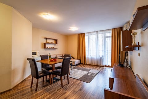 TV and multimedia, Dining area