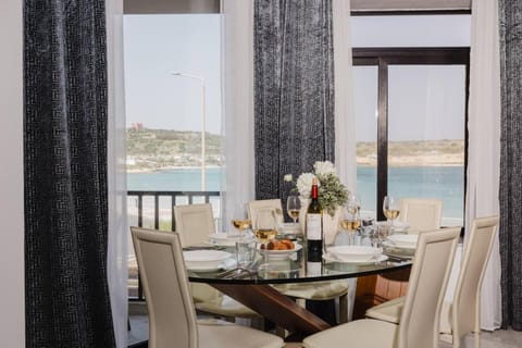 Beachfront Flat with Sea Views by Homely Malta! Apartment in Malta