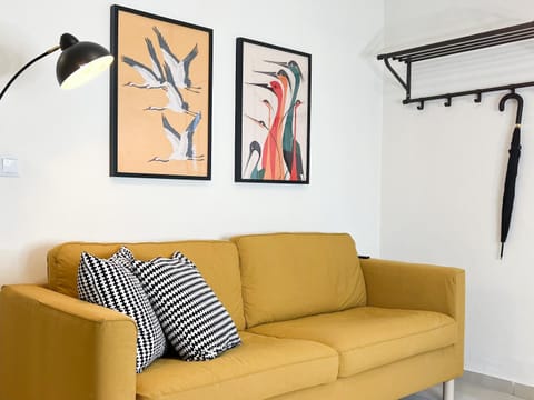 Spacious, Near Beach & Easy Parking - by Solstad Apartment in Kavala