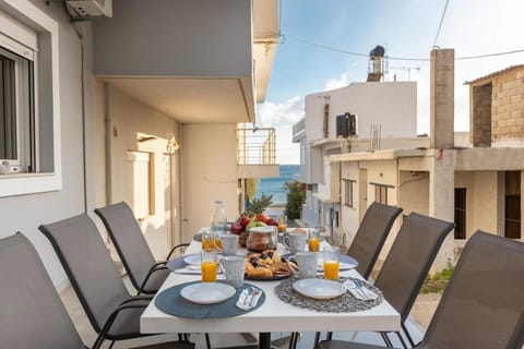 View (from property/room), Balcony/Terrace