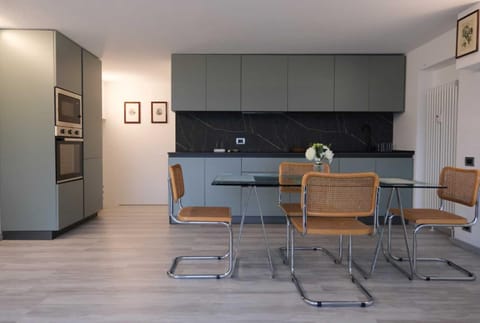 Matthew's House Como Apartment in Como