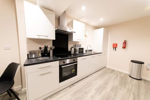 Spacious & Contemporary 2 Bed Manchester Apartment Apartment in Salford