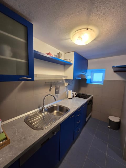 Apartman u centru Komiže Apartment in Komiža