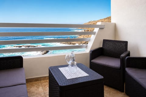 Natural landscape, Balcony/Terrace, Mountain view, Sea view
