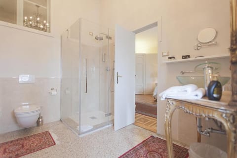 Piazza Venezia Le Camere Bed and Breakfast in Trieste