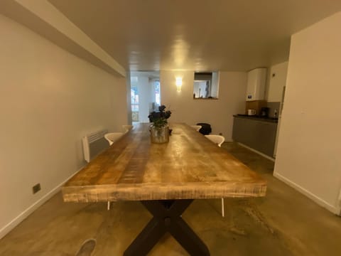 Appartement Atypique Cosy et Hyper Centre Paris 10eme près du Canal Saint-Martin Apartment in Paris