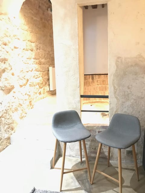 Appartement Atypique Cosy et Hyper Centre Paris 10eme près du Canal Saint-Martin Apartment in Paris