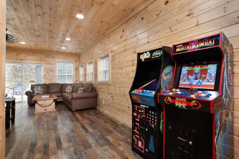 Whiskey Barrel w Hot Tub Arcade Game Fire Pit House in Sevierville