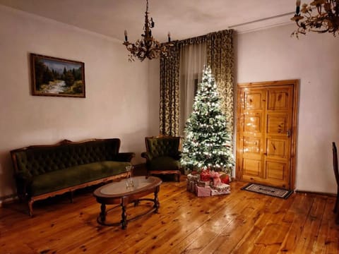 Communal lounge/ TV room, Decorative detail