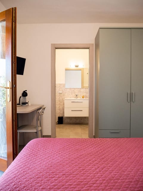 Samar Bed and Breakfast in San Teodoro