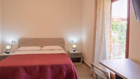 Samar Bed and Breakfast in San Teodoro