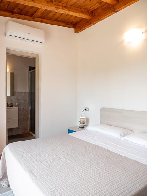 Samar Bed and Breakfast in San Teodoro