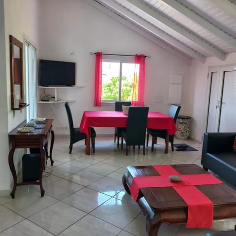 COCO Villa Apartment in Le Gosier