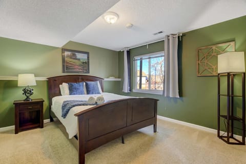 Deep Blue Spacious Escape w Hot Tub & Playground House in Black Forest