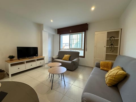 Communal lounge/ TV room, TV and multimedia, Living room