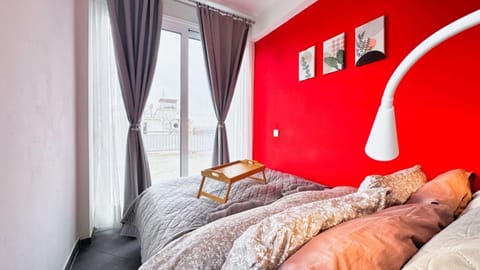 Bed, Bedroom