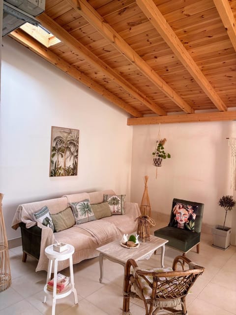 MARY'S HOUSE Roof Garden HUB Apartment in Arcadia, Greece