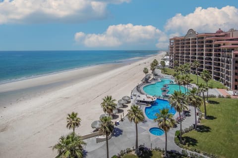 Property building, Day, Bird's eye view, Beach, Sea view, Swimming pool, sunbed