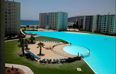 Aqua park, Swimming pool