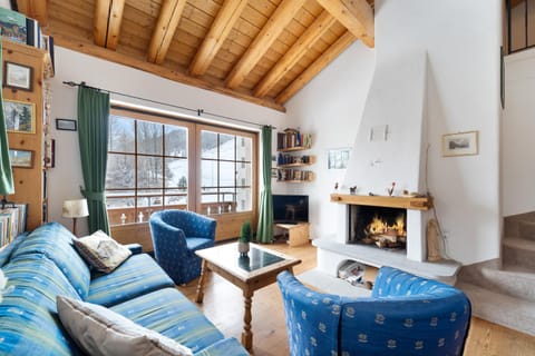 Luxury Chalet St Moritz with View - 4 Bedrooms Apartment in Canton of Grisons