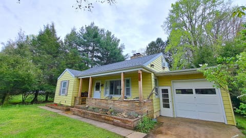 Harbert Hideaway House in Sawyer