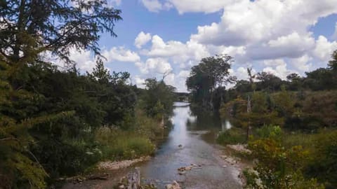 Little White House of Wimberley House in Canyon Lake