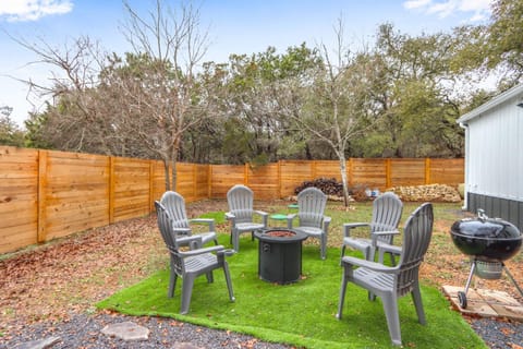 Little White House of Wimberley House in Canyon Lake