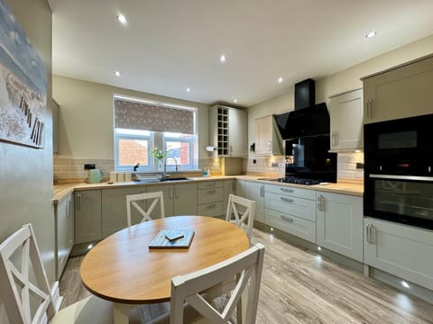 Park View Maisonette, Luxurious 3 bed holiday home Apartment in Whitley Bay