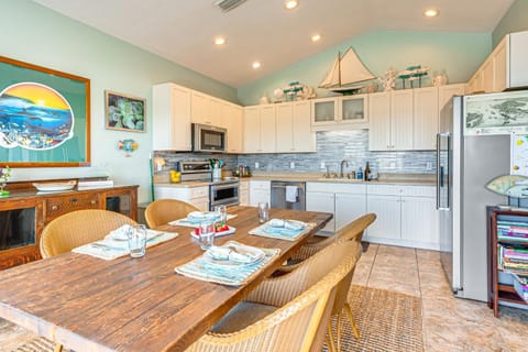 Steps to Beach Home with Sunset Views in Cedar Key! House in Cedar Key