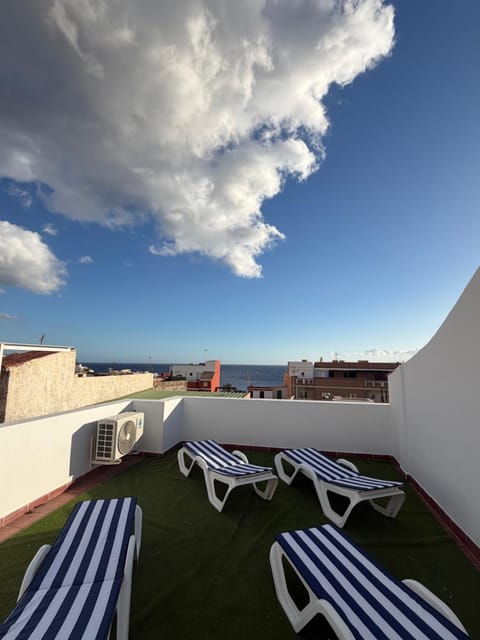 Solarium, Balcony/Terrace, Sea view, sunbed