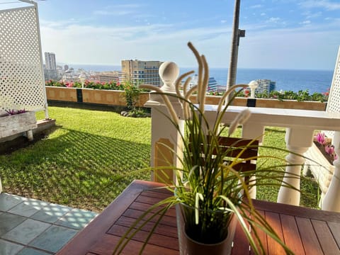 Garden, Balcony/Terrace, Sea view
