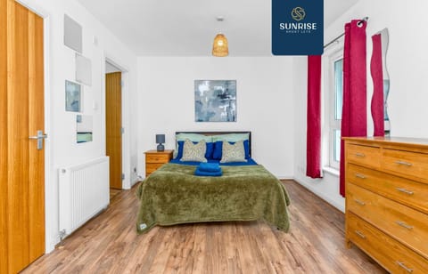 Bed, Photo of the whole room, Bedroom, towels, wardrobe