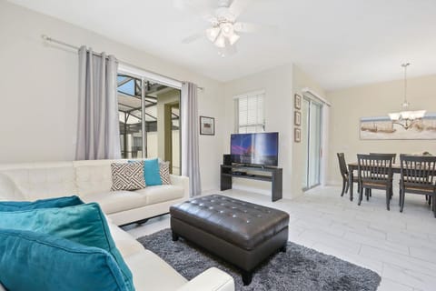 Wonderful 4Bd with Pool at Storey Lake Resort 4819 House in Kissimmee