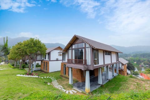 Property building, Garden, Garden view
