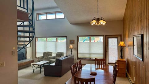 Lake Condominiums Big Sky Private Timeshares Apartment hotel in Big Sky