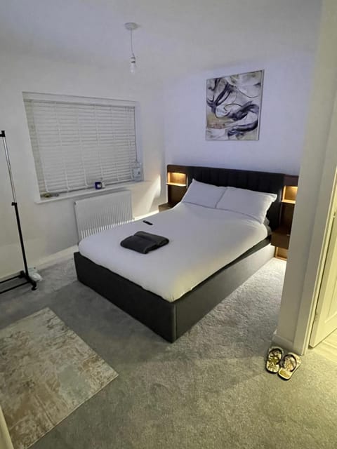 Blackburn House for Professionals Bed and Breakfast in Blackburn