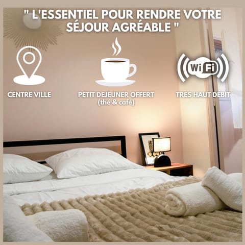 Bed, Photo of the whole room, Logo/Certificate/Sign, Bedroom, Text overlay