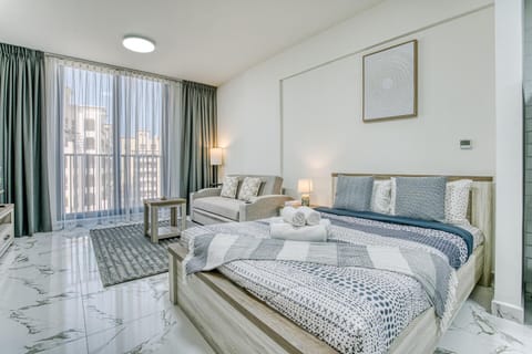 Bed, Living room, Seating area, Bedroom