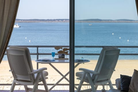 View (from property/room), Dining area, Beach