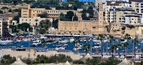 Marsaskala Seaview Apartment 2nd Floor Apartment in Marsaskala